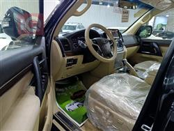 تۆیۆتا لاند کروزەر